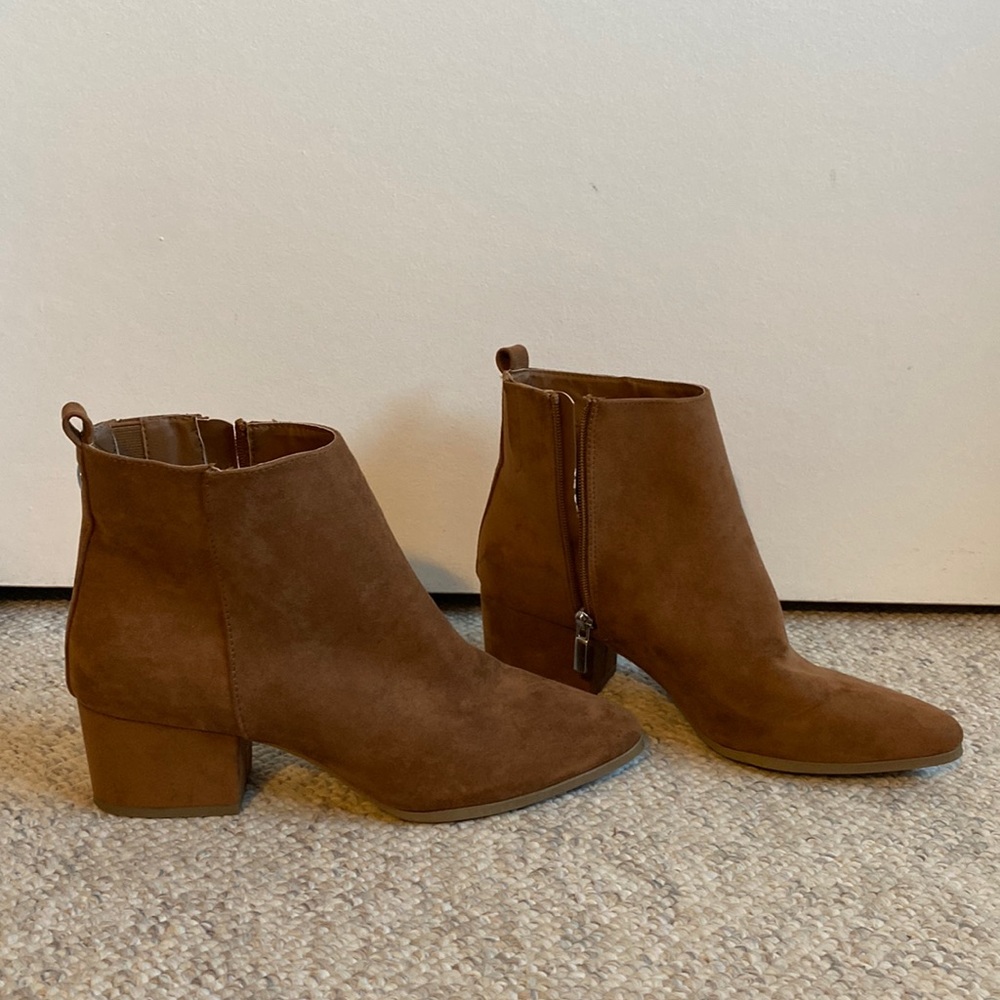 block heel suede boot size 9